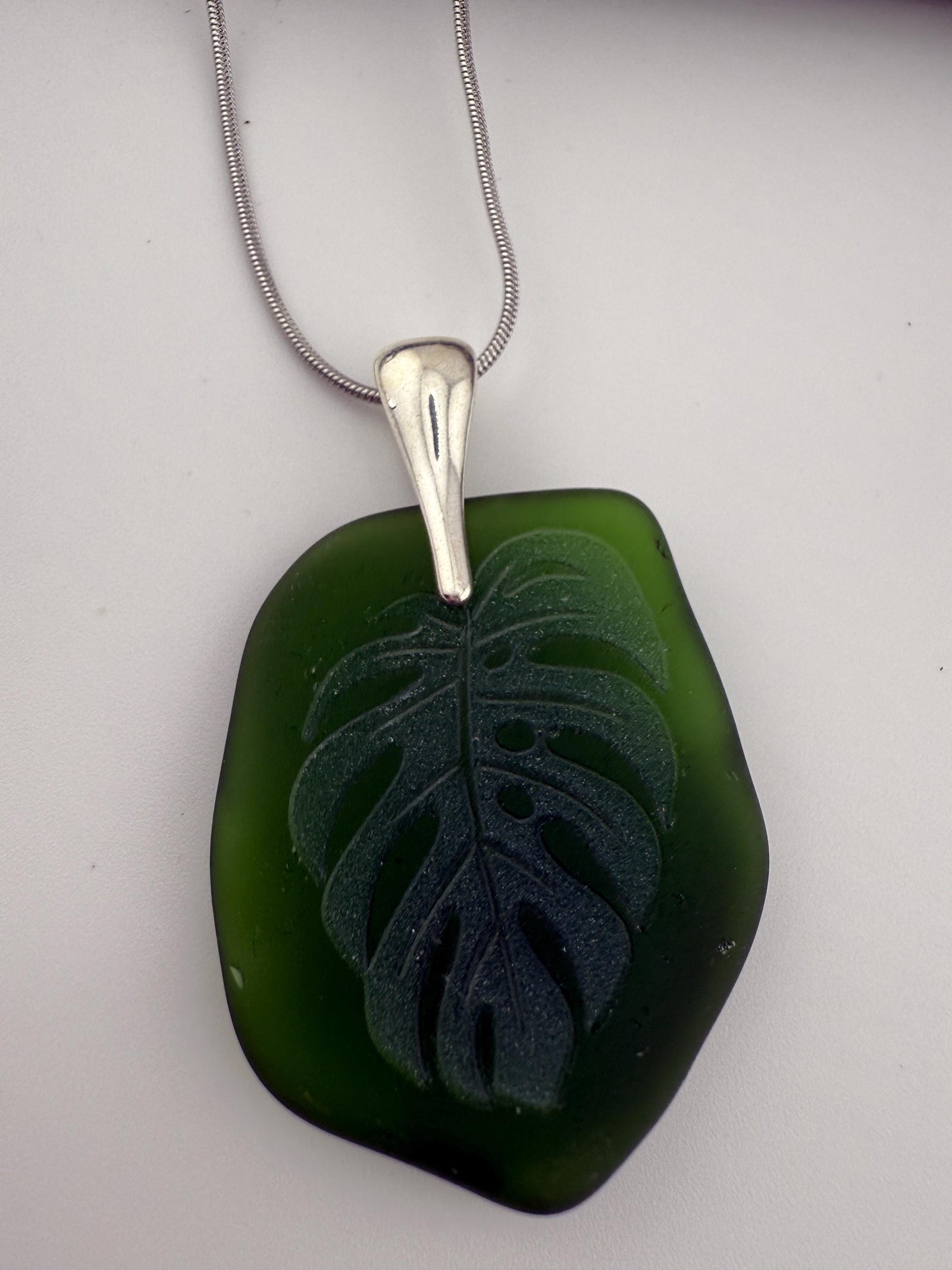 Laser-Engraved Monstera Leaf Sea Glass Pendant: Silver Necklace