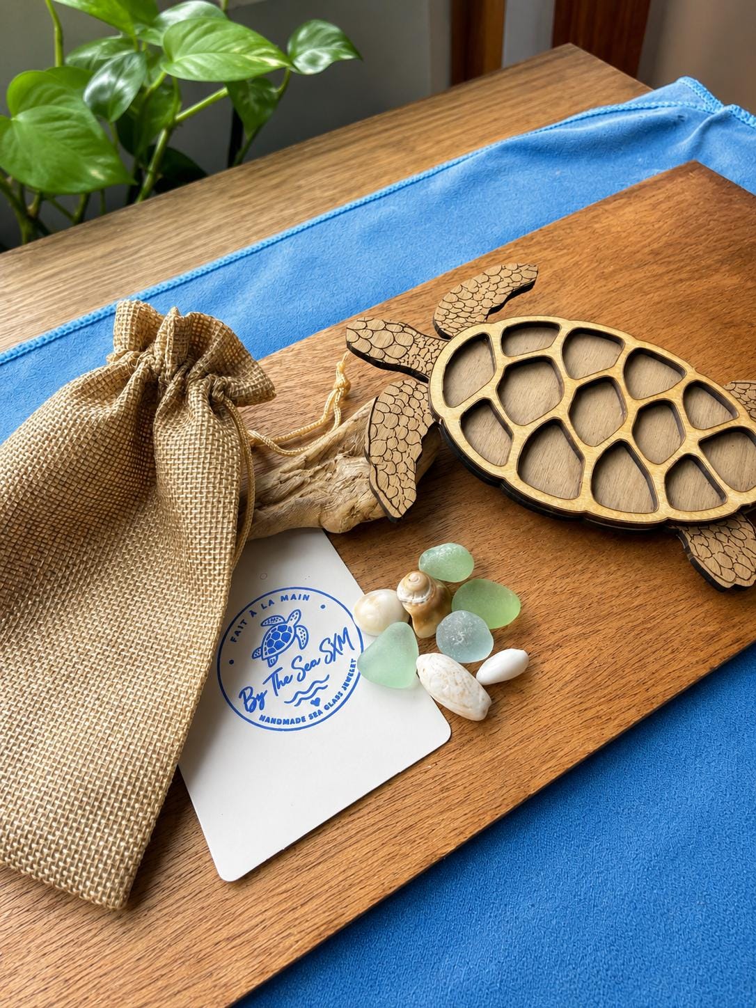 Interactive Sea Glass Turtle – Genuine Caribbean Sea Glass Coastal Curio – Ocean Treasure Turtle™