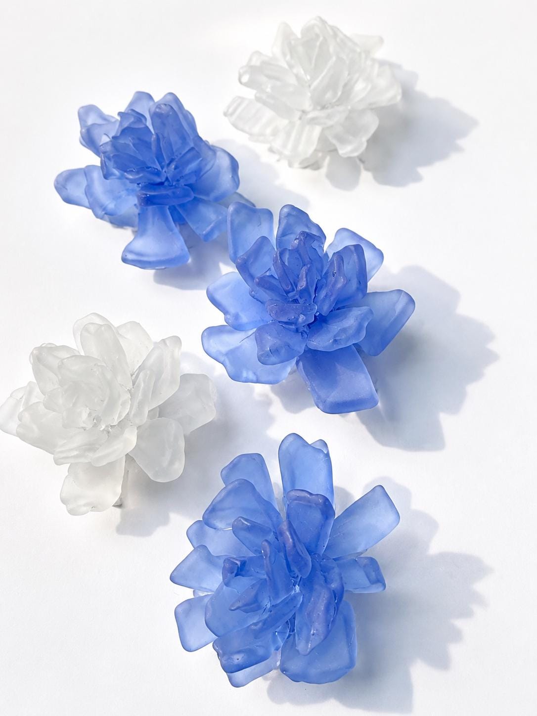 Sea Bloom Succulents™ – Handcrafted Coastal Glass Succulent Decor, Frosted Blue & White Glass, Beach House Decor