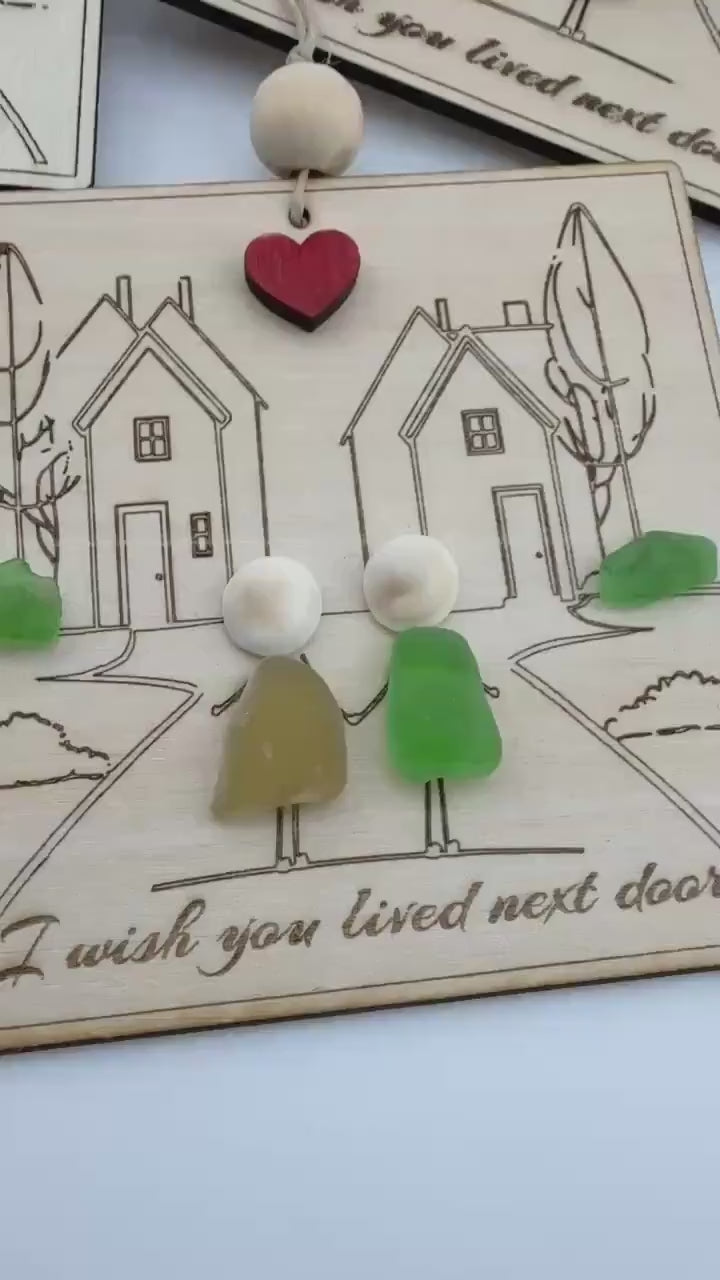 Etsy video 4358602902-2 | Sea Glass Friendship Plaque: Custom Engraved Wood Friend (Christmas) Gift Ornament